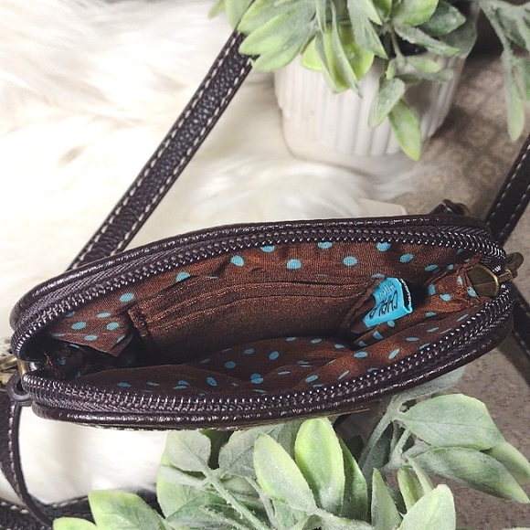 Chala Starfish Sand Dollar Convertible Phone Crossbody Bag - Picture 9 of 16